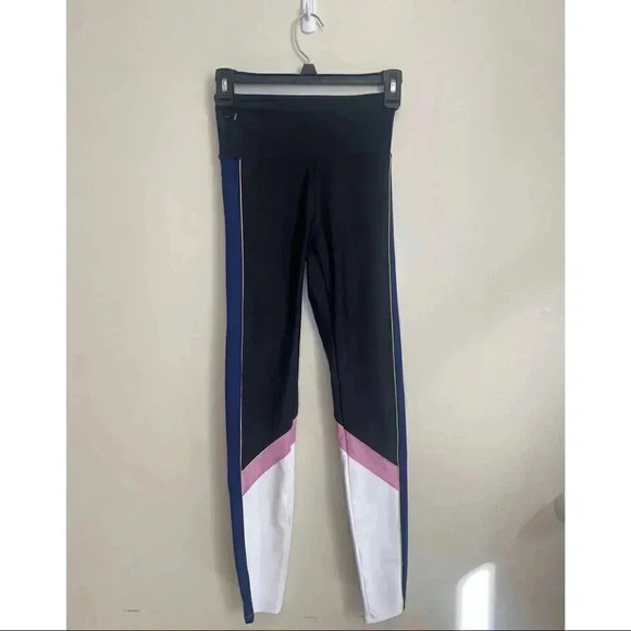 P.E NATION X BARRY'S EXCLUSIVE REBUILD LEGGINGS - Picture 3 of 7